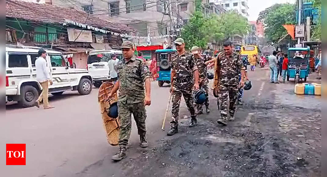 हावड़ा हिंसा: शुभेंदु अधिकारी ने कलकत्ता एचसी में जनहित याचिका दायर की, एनआईए जांच की मांग की |  भारत समाचार