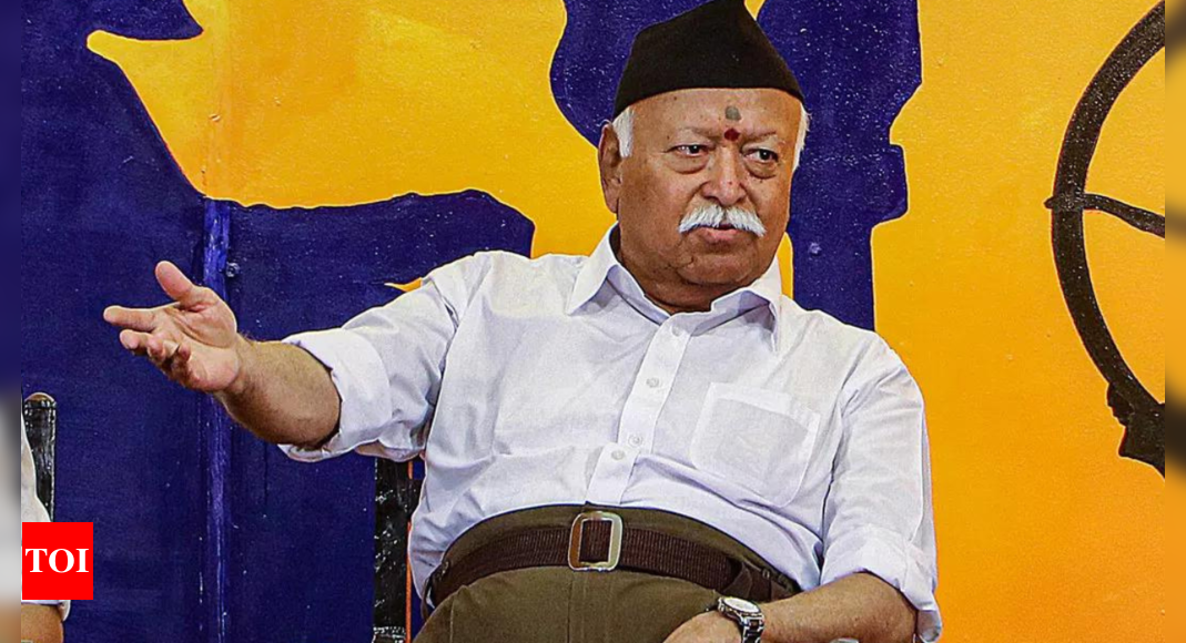 RSS: सरहद पर बैठे दुश्मनों को ताकत दिखाने की बजाय आपस में लड़ रहे हैं: RSS प्रमुख |  भारत समाचार