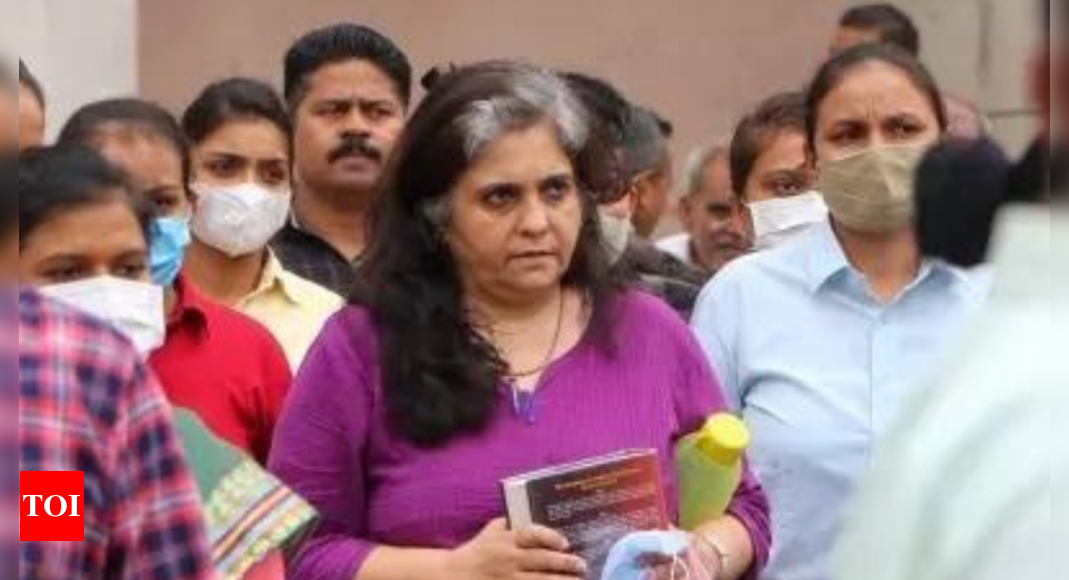 तीस्ता: गुजरात हाई कोर्ट ने तीस्ता सीतलवाड़ को जमानत देने से इनकार किया, दो जजों की बेंच के बंटवारे के बाद सुप्रीम कोर्ट की तीन जजों की बेंच ने दी राहत |  भारत समाचार