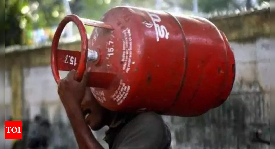 After domestic LPG price reduction, commercial LPG prices cut by Rs 158 | India News