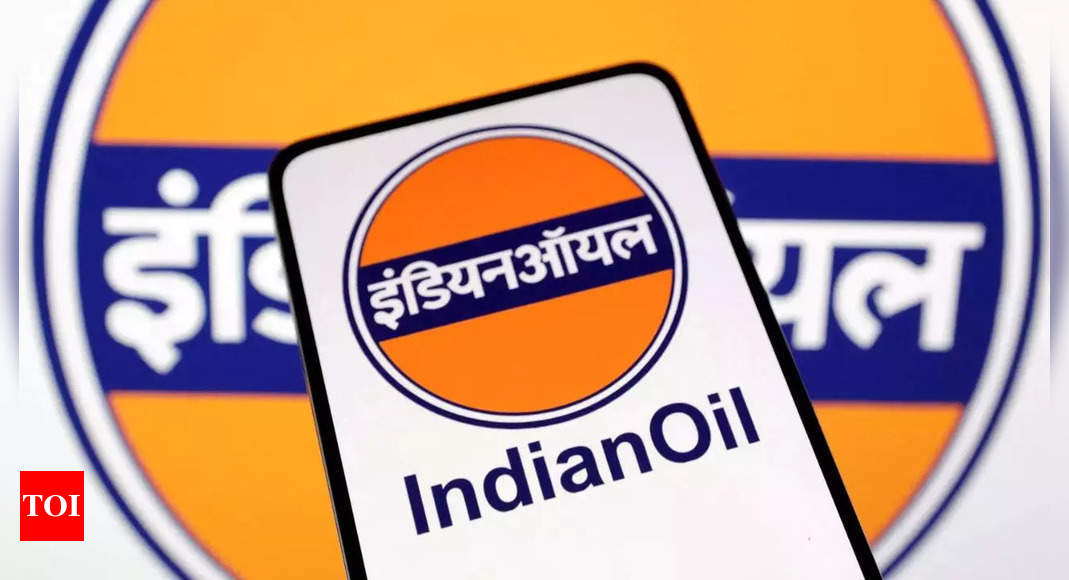 Fuel Price: IOC back in black with Rs 12000 crore profit on crude fall, fuel price freeze in Q2