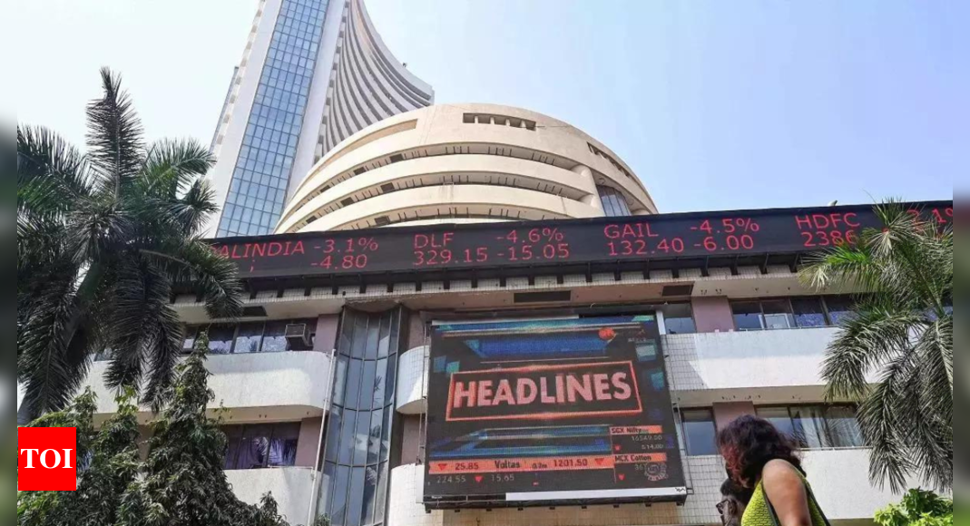 Closing bell: Sensex marginally recovers from Wednesday fall, settles at 72,500.30