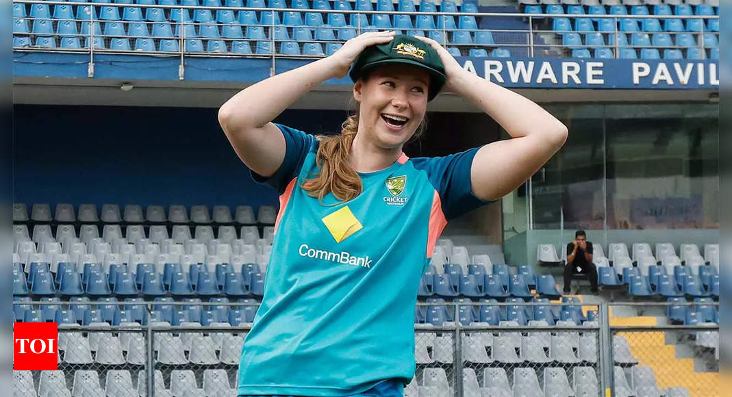 Lauren Cheatle ruled out of WPL 2024 after skin cancer procedure | Cricket News