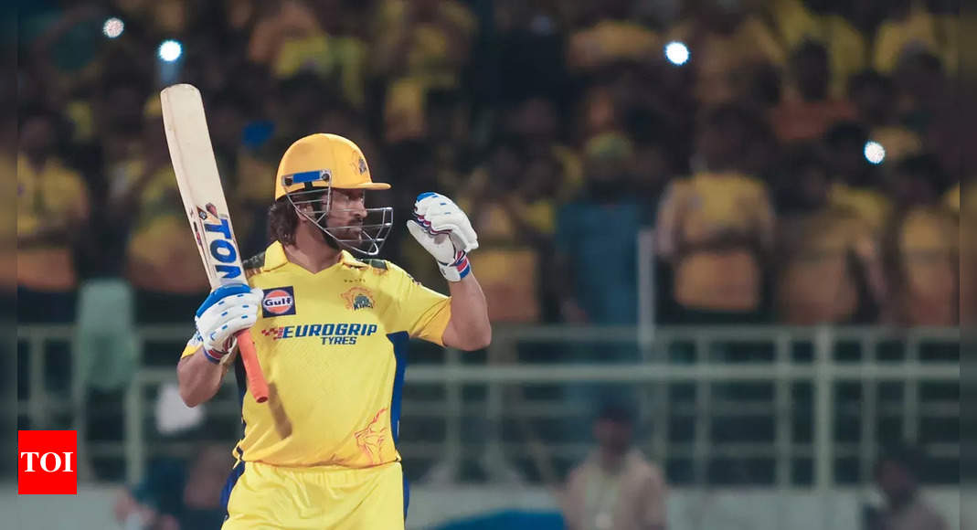 Vintage MS Dhoni cameo delights crowd despite CSK's defeat vs Delhi Capitals | Cricket News