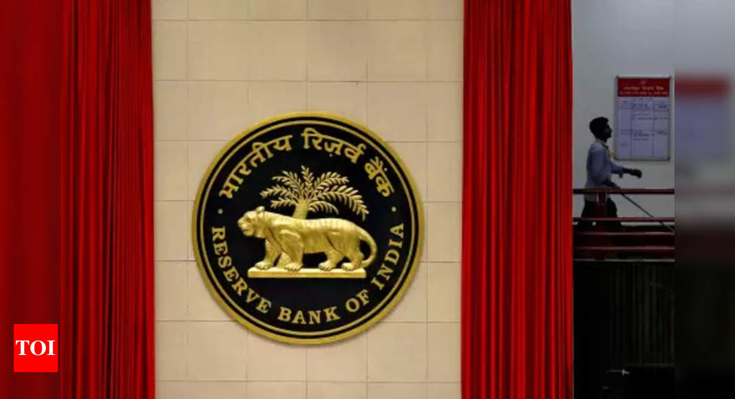 RBI: Rbi Likely To Hold Rates As Gdp Grows At Steady Pace | Mumbai News