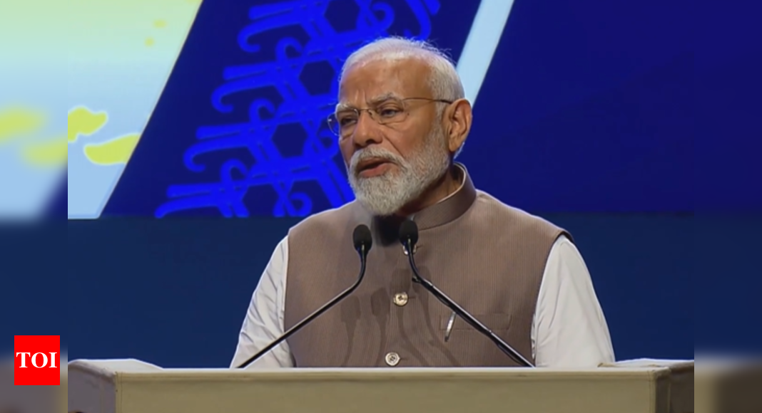 'Indian economy making new records when several economies are struggling': PM Modi at RBI’s 90th anniversary ceremony